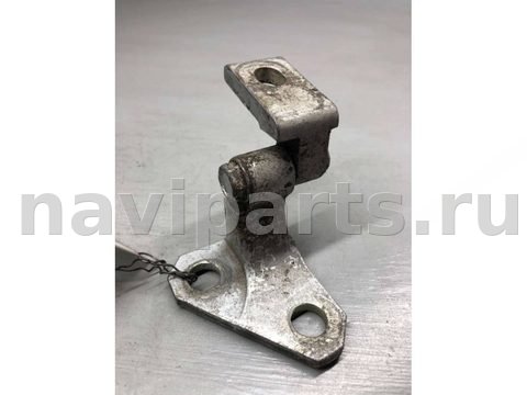 Петля двери передней правой Volkswagen Passat B6, 2005 г., OEM 3C0831402, арт. B60538330