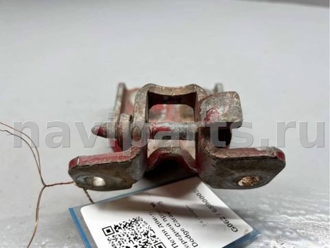Петля двери передней правой Chrysler Voyager, 1998 г., OEM 4717208, арт. B65900039_2