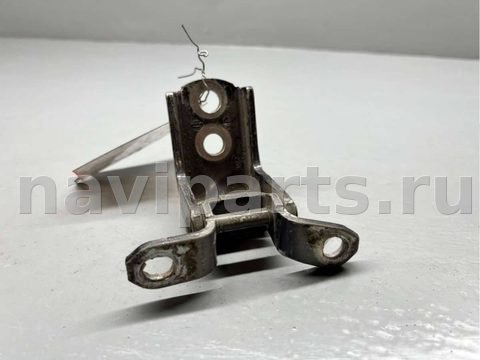 Петля двери передней правой Nissan Sentra, 2015 г., OEM 824204P00A, арт. B65900893