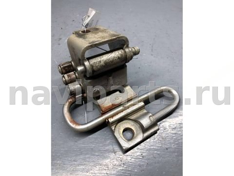 Петля двери передней правой Volkswagen Polo, 2003 г., OEM 6Q0831412, арт. B70924696