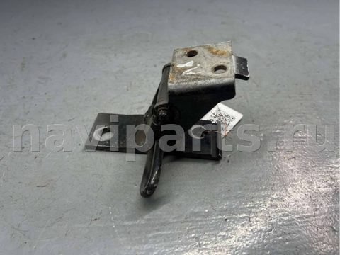 Петля двери передней правой Audi A8 D2, 1998 г., OEM 4D0831412, арт. B85219242