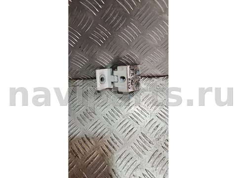 Петля двери передней правой Volkswagen Transporter T4, 1998 г., арт. B96874726