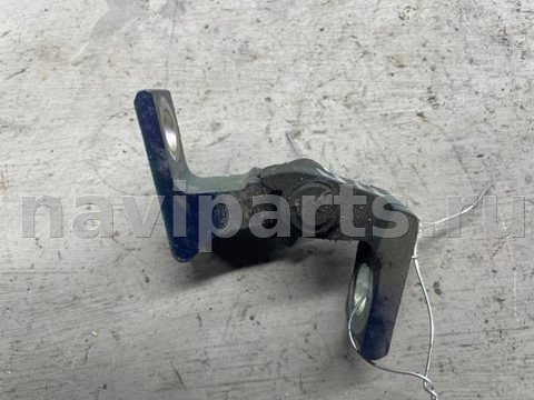 Петля двери передней правой Skoda Superb, 2010 г., OEM 5N0831402, арт. B97004107