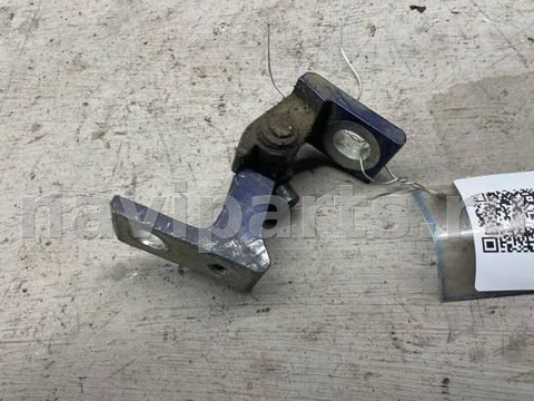 Петля двери передней правой Skoda Superb, 2010 г., OEM 5N0831402, арт. B97004119
