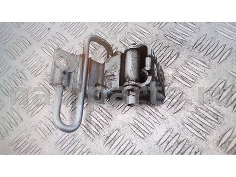 Петля двери передней правой Audi A6 C6, 2006 г., арт. CPH01FB01