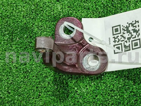 Петля двери передней правой Land-Rover Range Rover Sport, 2015 г., арт. D16568