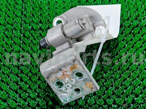 Петля двери передней правой Mercedes Vito W638, 2002 г., арт. D20978