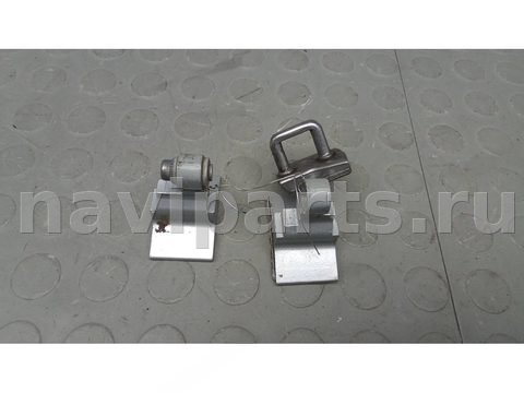 Петля двери передней правой BMW 5 F10/F11/GT F07, 2011 г., арт. DOK70FB02