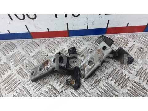 Петля двери передней правой Mitsubishi Lancer, 2007 г., арт. EDN02FB01