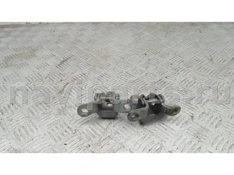 Петля двери передней правой Honda CR-V, 2006 г., арт. FA104FB01