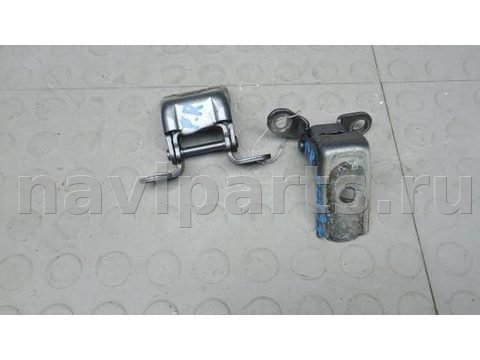 Петля двери передней правой Honda Civic, 2017 г., арт. POK35FB01