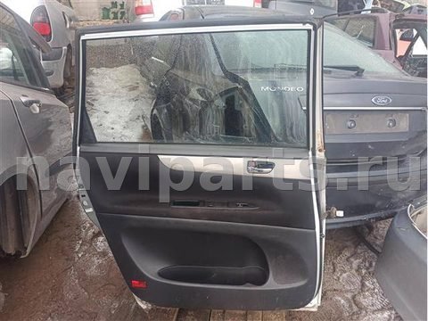 Петля двери задней левой Toyota Avensis Verso, 2003 г., арт. 11357