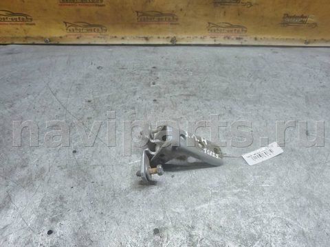 Петля двери задней левой Mitsubishi Grandis, 2003 г., арт. 124776