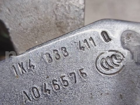 Петля двери задней левой Volkswagen Jetta, 2005 г., OEM 1K4833411q, арт. 170721, фото 4