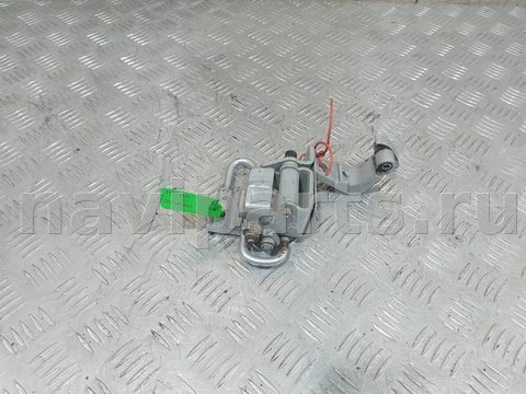 Петля двери задней левой Audi A4, 2002 г., арт. 18709386