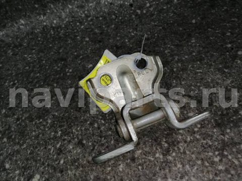 Петля двери задней левой Hyundai Terracan, 2004 г., арт. 22314011002