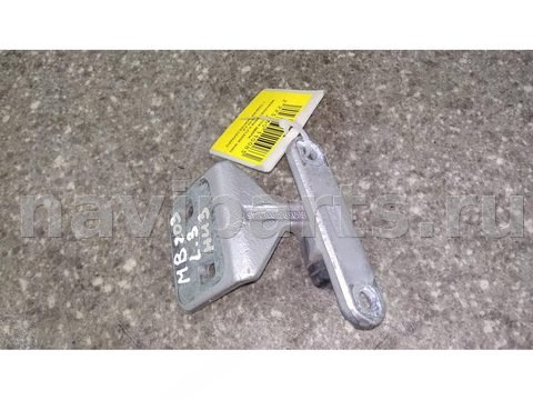 Петля двери задней левой Mercedes C W203, 2002 г., арт. 22326011008