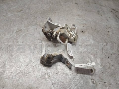 Петля двери задней левой Volkswagen Golf, 1997 г., арт. 33520