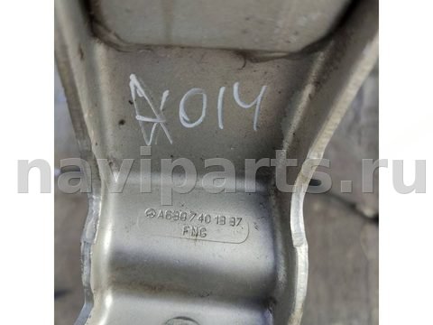 Петля двери задней левой Mercedes Vito W639, 2003 г., OEM A6397401337, арт. 3530, фото 3