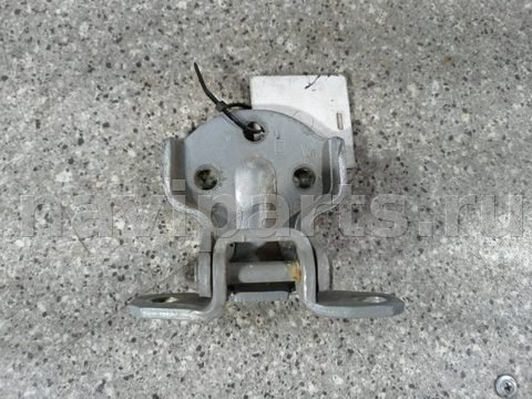 Петля двери задней левой Hyundai Trajet, 2004 г., арт. 46023005617