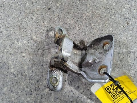 Петля двери задней левой Mazda Premacy, 2002 г., арт. 46023005732