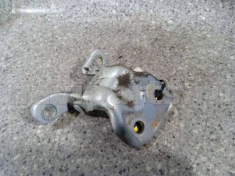 Петля двери задней левой Mazda Premacy, 2002 г., арт. 46023005733
