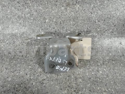 Петля двери задней левой Mazda Demio, 2002 г., арт. 46023017595