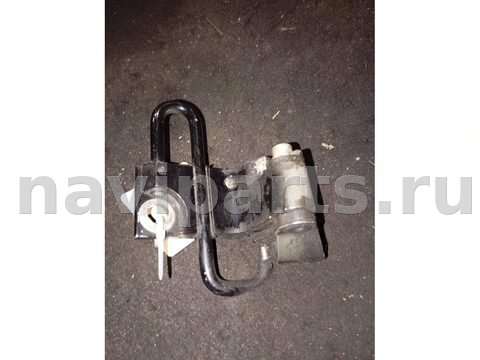 Петля двери задней левой Volkswagen Passat, 2006 г., арт. 46023081435