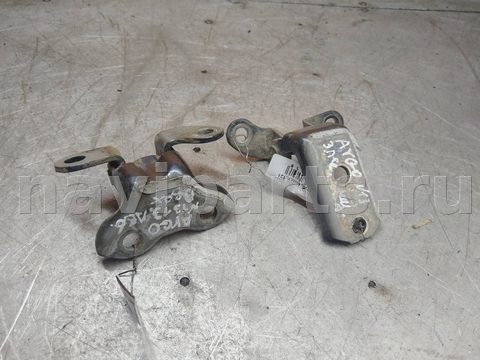 Петля двери задней левой Toyota Aygo, 2005 г., арт. 47846