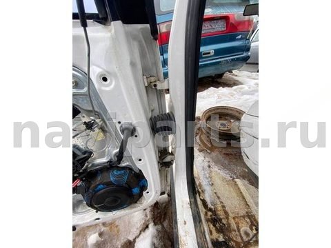 Петля двери задней левой Volkswagen Passat B5, 1996 г., арт. 48921