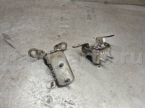 Петля двери задней левой Toyota Yaris Verso, 1999 г., арт. 67074