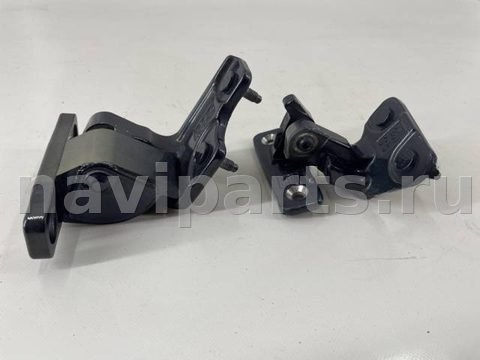 Петля двери задней левой Mercedes C, 2016 г., OEM A2057300337, арт. 95
