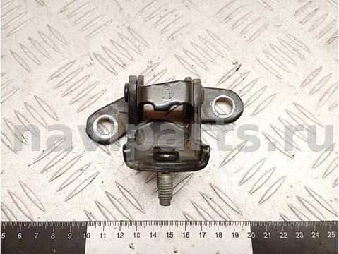 Петля двери задней левой Toyota RAV4, 2002 г., арт. A28061_1