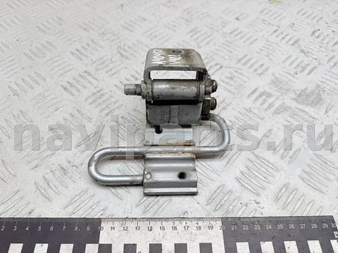 Петля двери задней левой Audi A6, 1997 г., OEM 4B0833411B, арт. A40451