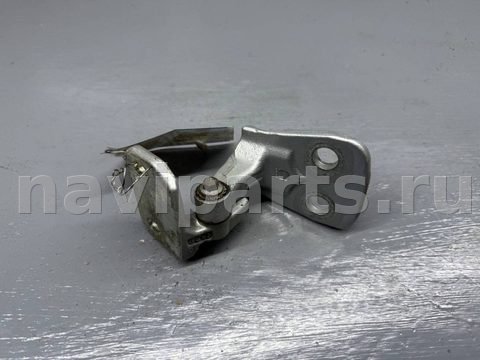 Петля двери задней левой Land-Rover Range Rover Sport, 2009 г., арт. B102408711