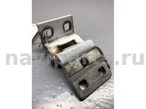 Петля двери задней левой Renault Master, 2006 г., OEM 353355B, арт. B65864083