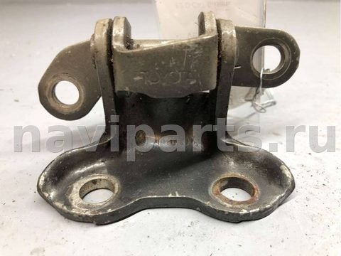 Петля двери задней левой Toyota Corolla Verso, 2006 г., OEM 687600F010, арт. B66011859