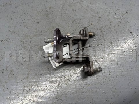 Петля двери задней левой Mitsubishi Grandis, 2005 г., OEM MR599601, арт. B88341959