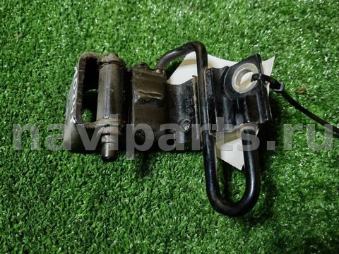 Петля двери задней левой Audi Q7, 2007 г., OEM 4L0833411A, арт. D10741