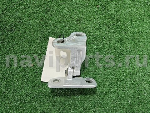 Петля двери задней левой Land-Rover Range Rover Sport, 2018 г., арт. D17490