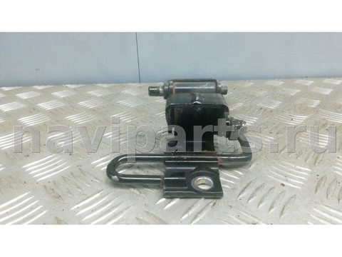 Петля двери задней левой Audi Q7, 2007 г., OEM 4L0833411A, арт. NNK32FP01