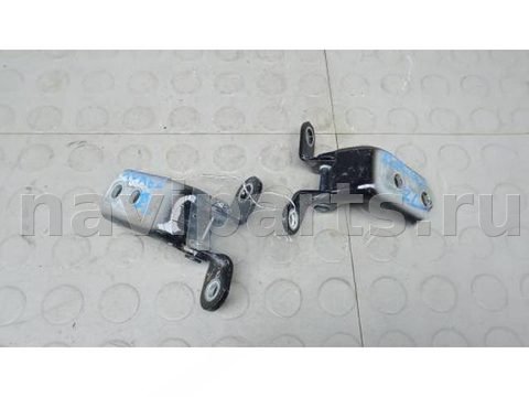 Петля двери задней левой Toyota RAV4 XA50, 2021 г., OEM 6878033050, арт. XOK62FP01