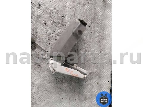 Петля двери задней правой Mercedes Vito, 2001 г., арт. 00112026