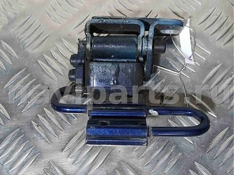 Петля двери задней правой Audi A6, 1999 г., OEM 4b0833412e, арт. 001287