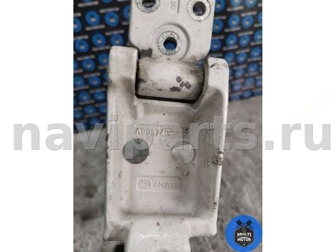 Петля двери задней правой Mercedes Sprinter, 2015 г., OEM A9067400737, арт. 00132110, фото 4