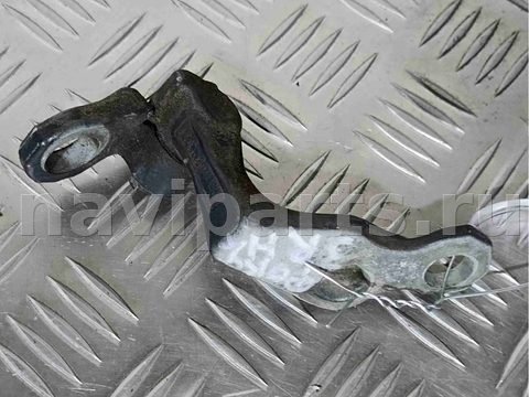 Петля двери задней правой Ford Focus, 2006 г., арт. 002299