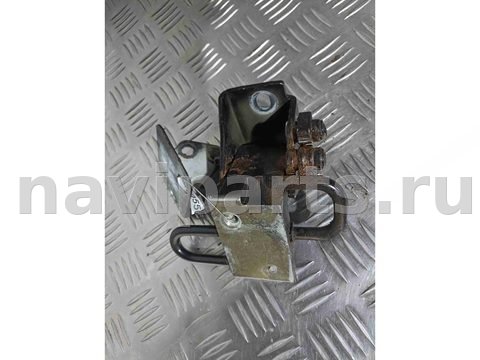 Петля двери задней правой Volkswagen Passat, 1999 г., OEM 3b4833412c, арт. 005508