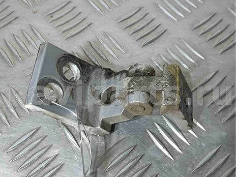Петля двери задней правой Volkswagen Golf, 1993 г., арт. 012767