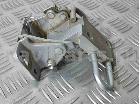 Петля двери задней правой Volkswagen Passat, 2002 г., OEM 3B4833412C, арт. 018957