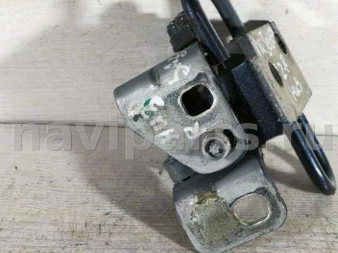 Петля двери задней правой Volkswagen Jetta, 2008 г., арт. 104887313